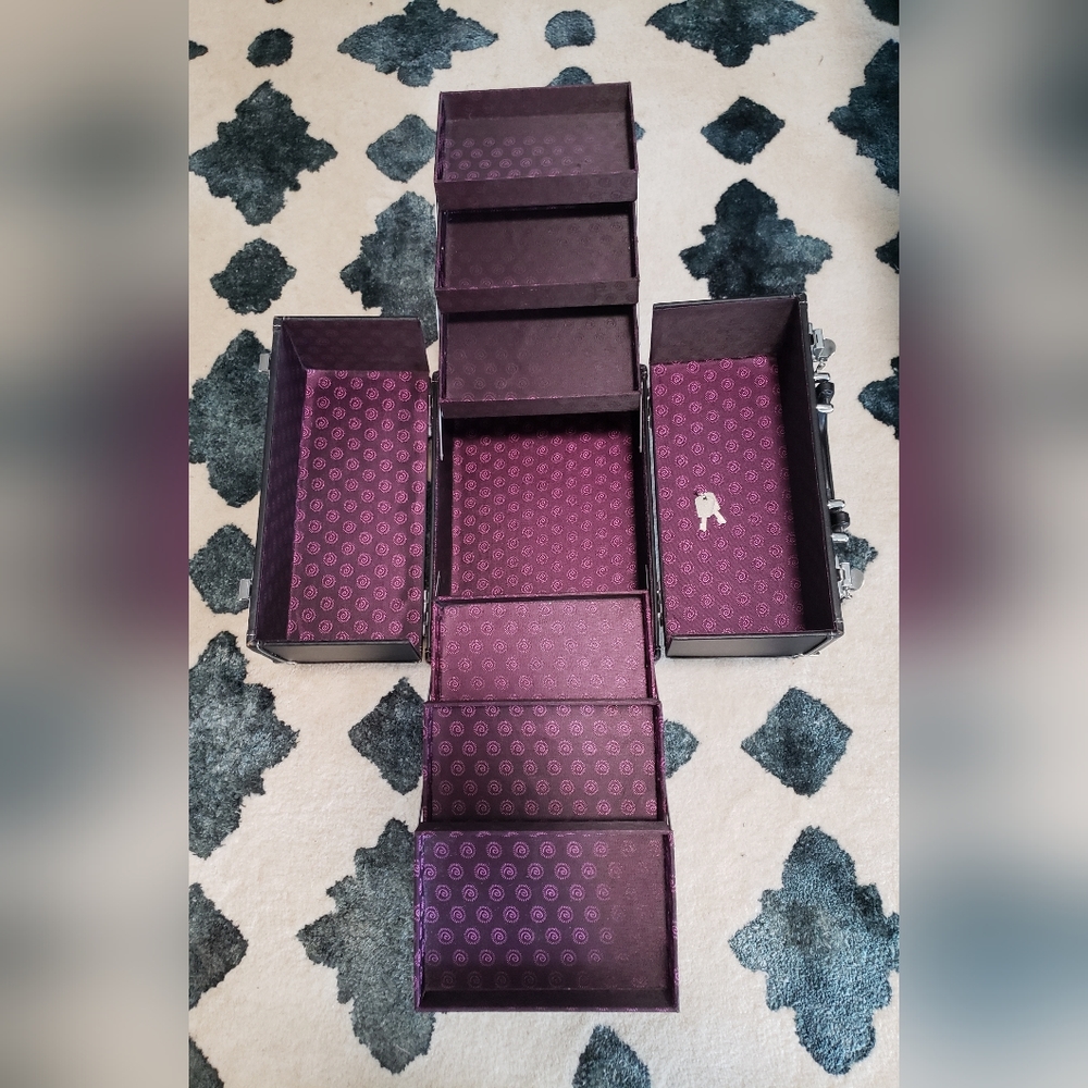 Caboodles Makeup or Storage Train Case